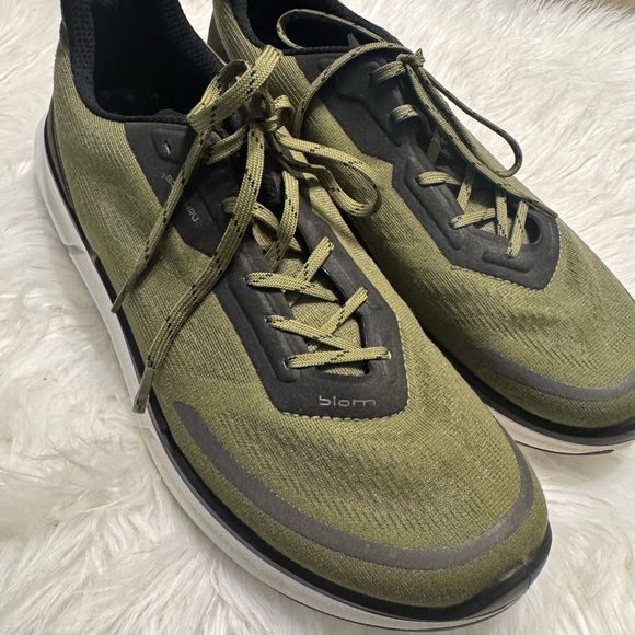 Ecco Other - Ecco Men's Olive Green Sneakers